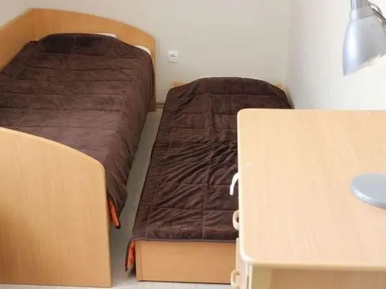 Apartment Iva next to sandy beach - Oda