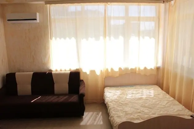 Apartment on Kamyshovaya 41, apt 2 - Oda
