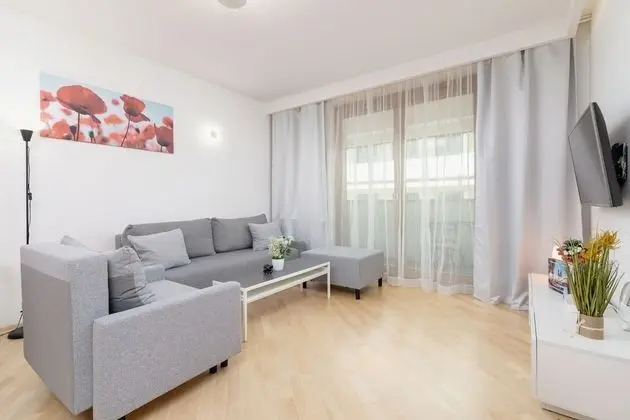 Apartment Krakow Nowy Swiat by Renters