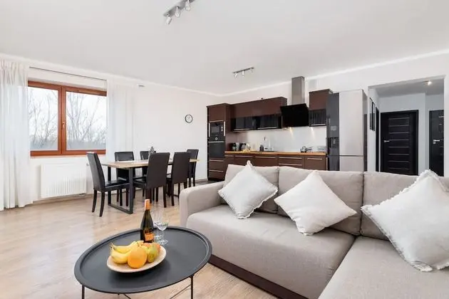 Apartment Krakow Rydlowka 44 by Renters