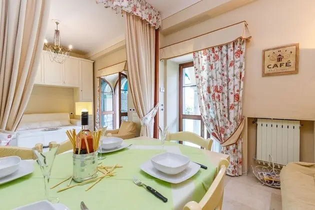 Apartment Maifrini 200mt From Lake - Yerinde Yemek