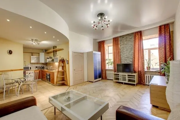 Apartment on Marata 35