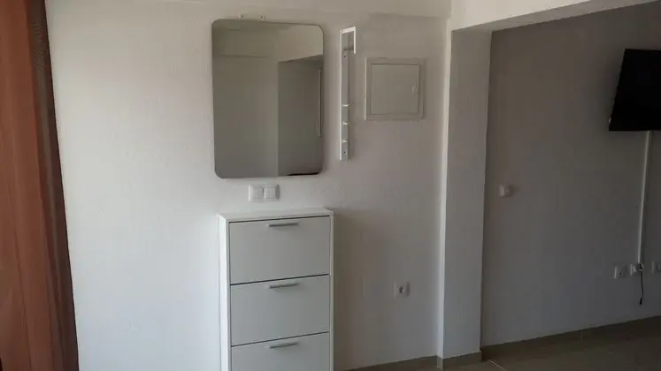 Apartment Misel With Bedrooms With Terrace and sea View - Yerinde Yemek