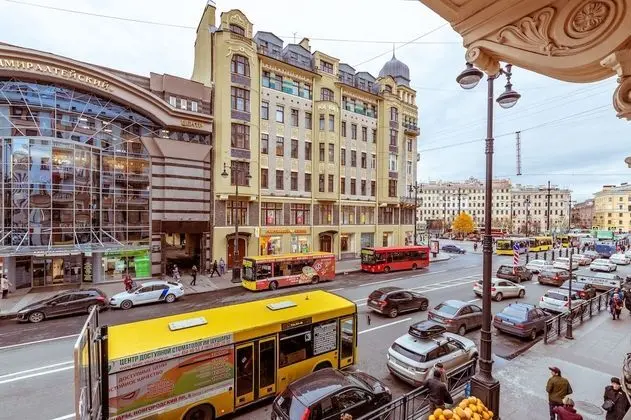 Apartment on Moskovsky prospekt 4