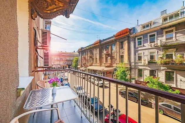 Apartment near Opera Theater