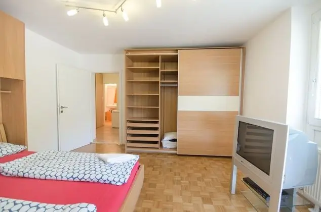 Apartment near Train Station