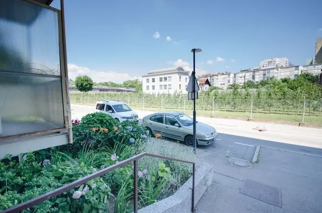 Apartment near Train Station
