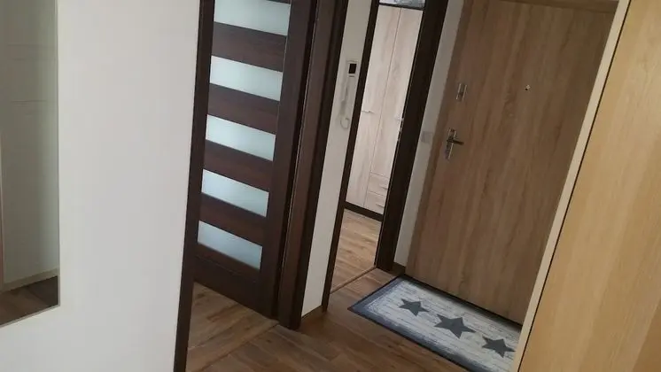 Apartment near Train Station - Lobi