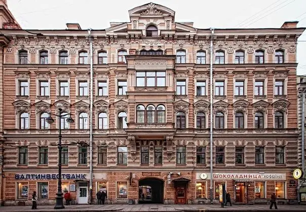 Apartment on Nevsky 105