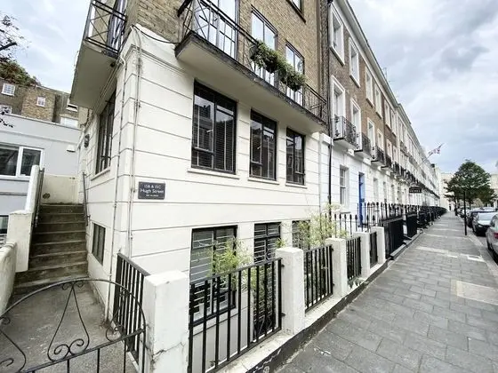 Apartment Next to Victoria Station