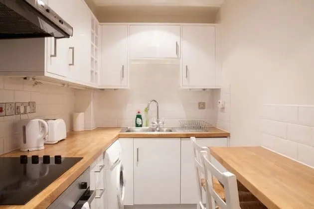 Apartment Next to Victoria Station - Mutfak