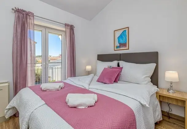 Apartment Nika 220m From the Beach - Oda