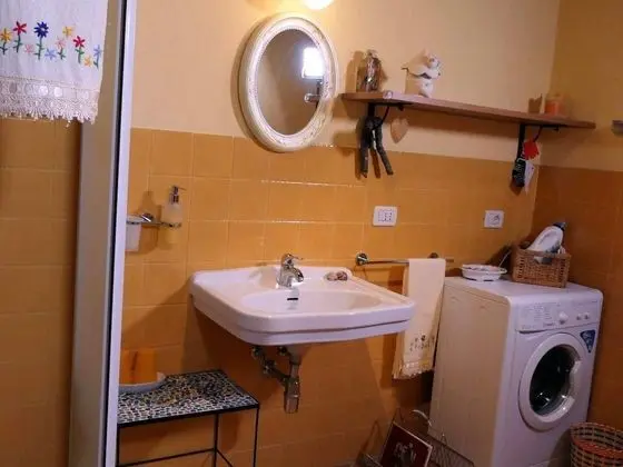 Apartment in Pennabilli With Garden, Garden Furniture, BBQ - Banyo Tipleri