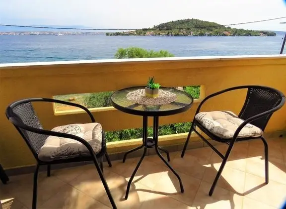 Apartment for Persons, by the sea and With Beautiful View