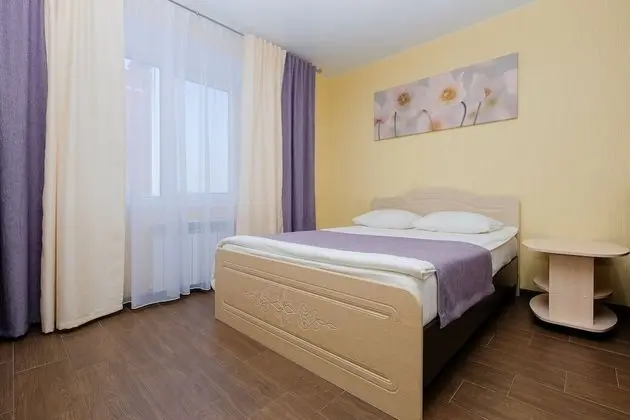 Apartment Petrovskie on Savinykh 4A
