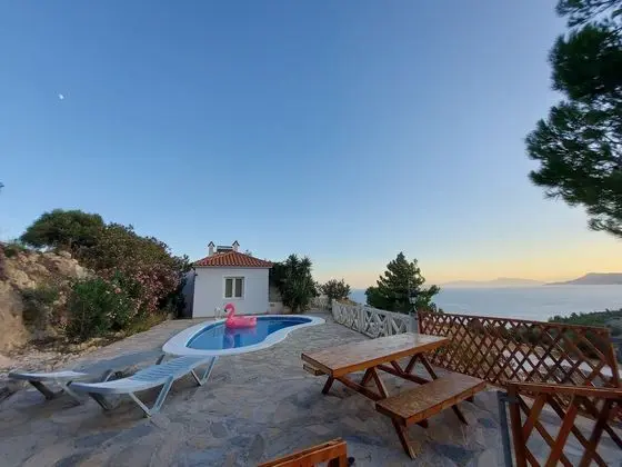 Apartment With Pool and Panorama View - Öne Çıkan Resim