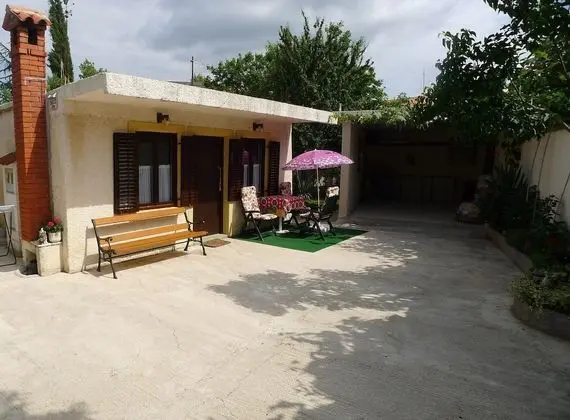Apartment in Premantura with Garage near Kamenjak - Dış Mekan