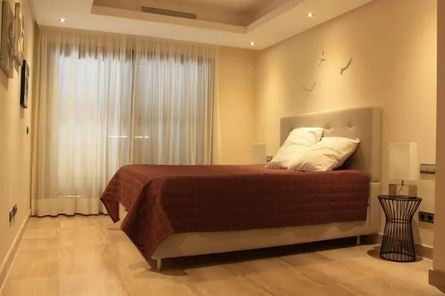Apartment with Private Swimming Pool - Oda