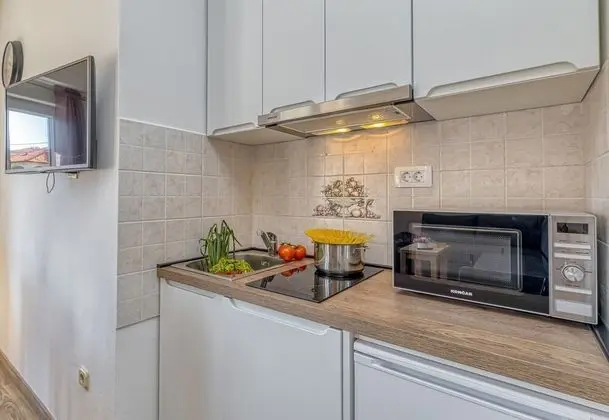 Apartment Rafaela 220m From the Beach - Mutfak
