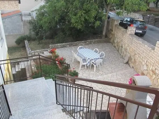 Apartment Razum - Three Bedroom Apartment