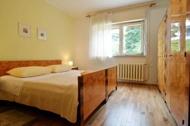 Apartment Rojnic - 3 Bedrooms Apartment - Oda