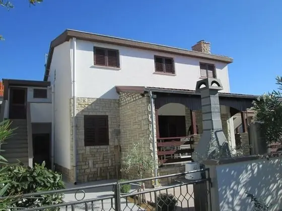 Apartment Roza near Sandy Beach