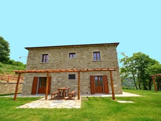 Apartment in Rural Stone House With Swimming Pool in Anghiari - Dış Mekan