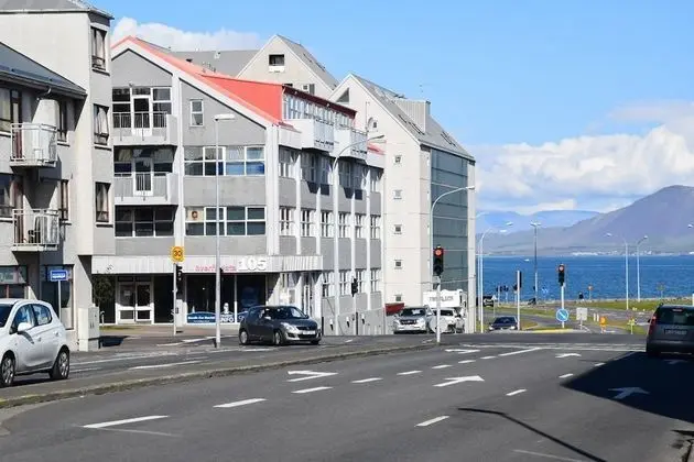 Apartment S33