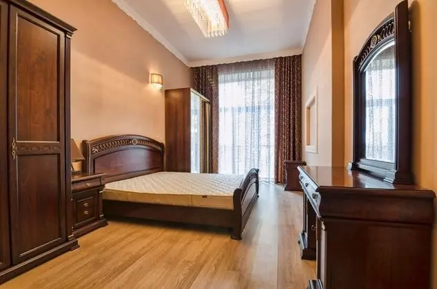 Apartment Saksaganskogo 7