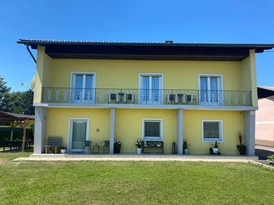 Apartment in Sankt Kanzian am Klopeiner See With Garden - Öne Çıkan Resim