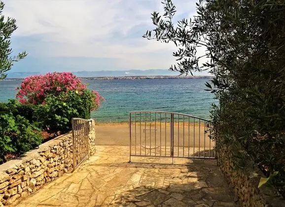 Apartment by the sea and With Beautiful View, 2 Bedrooms, 4 Persons