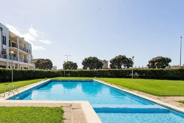 Apartment by the Sea, With Pool - Havuz