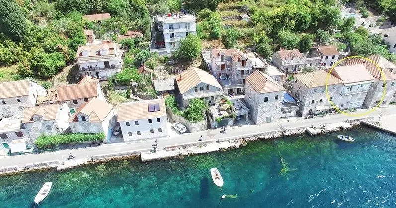 Apartment Seashore Vjeko
