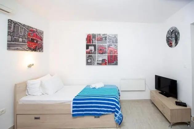 Apartment With Shared Pool in Pr anj Montenegro - Oda