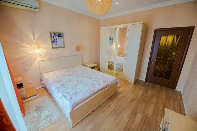 Apartment on Shevchenko 9-8