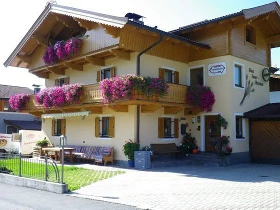 Apartment With Ski Storage, Balcony, Parking, Seating Area - Dış Mekan