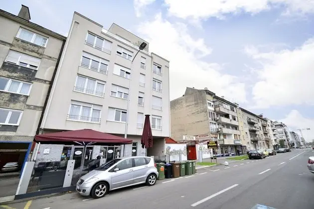 Apartment Stadium - Dış Mekan
