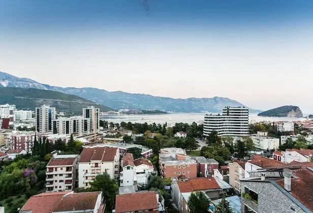 Apartment Status 1 - Oda Manzaraları