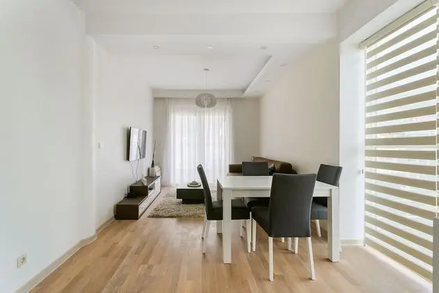 Apartment Status 2 - Öne Çıkan Resim