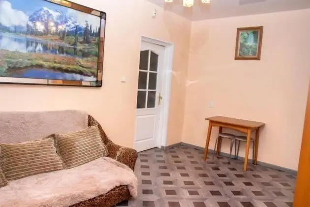 Apartment on Svetlanskaya St. 23