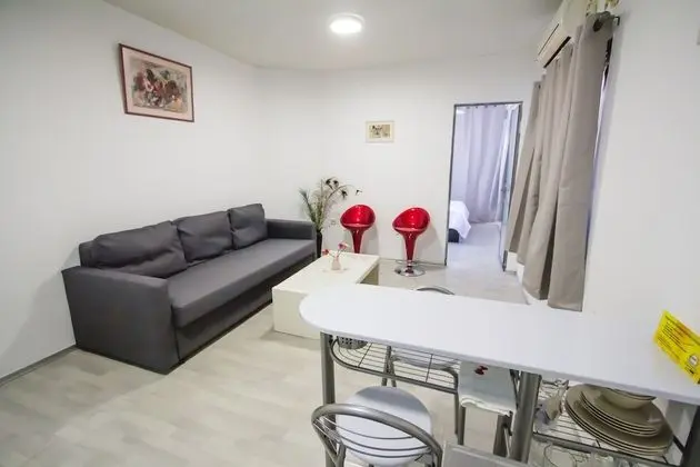 Apartment - Tel Aviv