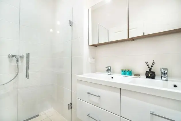 Apartment With Terrace and King Bed in Krems City