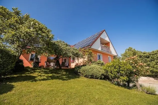 Apartment Tina with Seasonal Pool