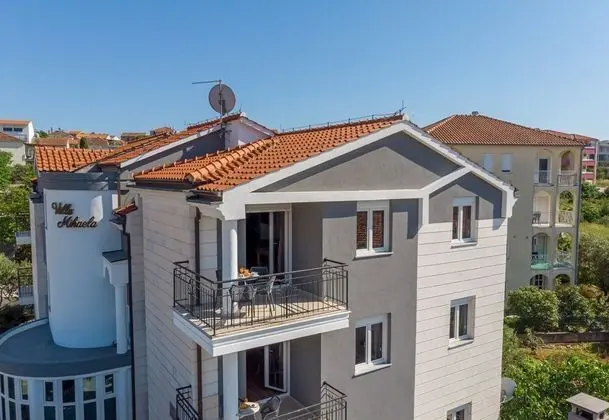 Apartment Tonka 220m From the Beach - Dış Mekan