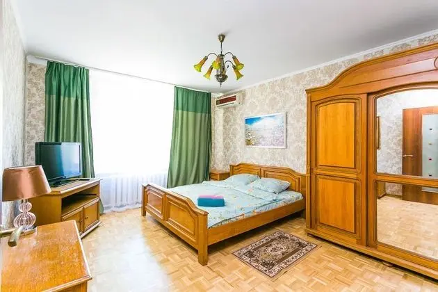 Apartment on Tryokhgorny Val - Öne Çıkan Resim