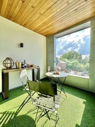 Apartment Twelve