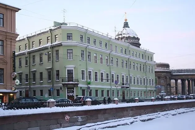 Apartment on Tyulenina 4-23