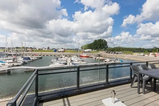 Apartment Unique Location on the Oosterschelde and Marina of Sint Annaland - Dış Mekan