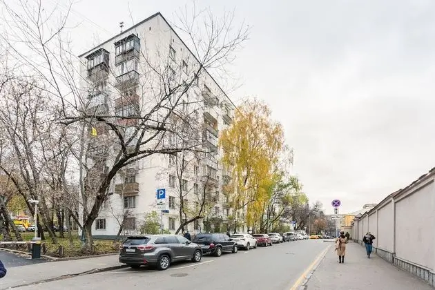 Apartment on Volkov Pereulok