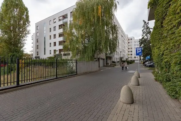 Apartment Warsaw Bobrowiecka by Renters